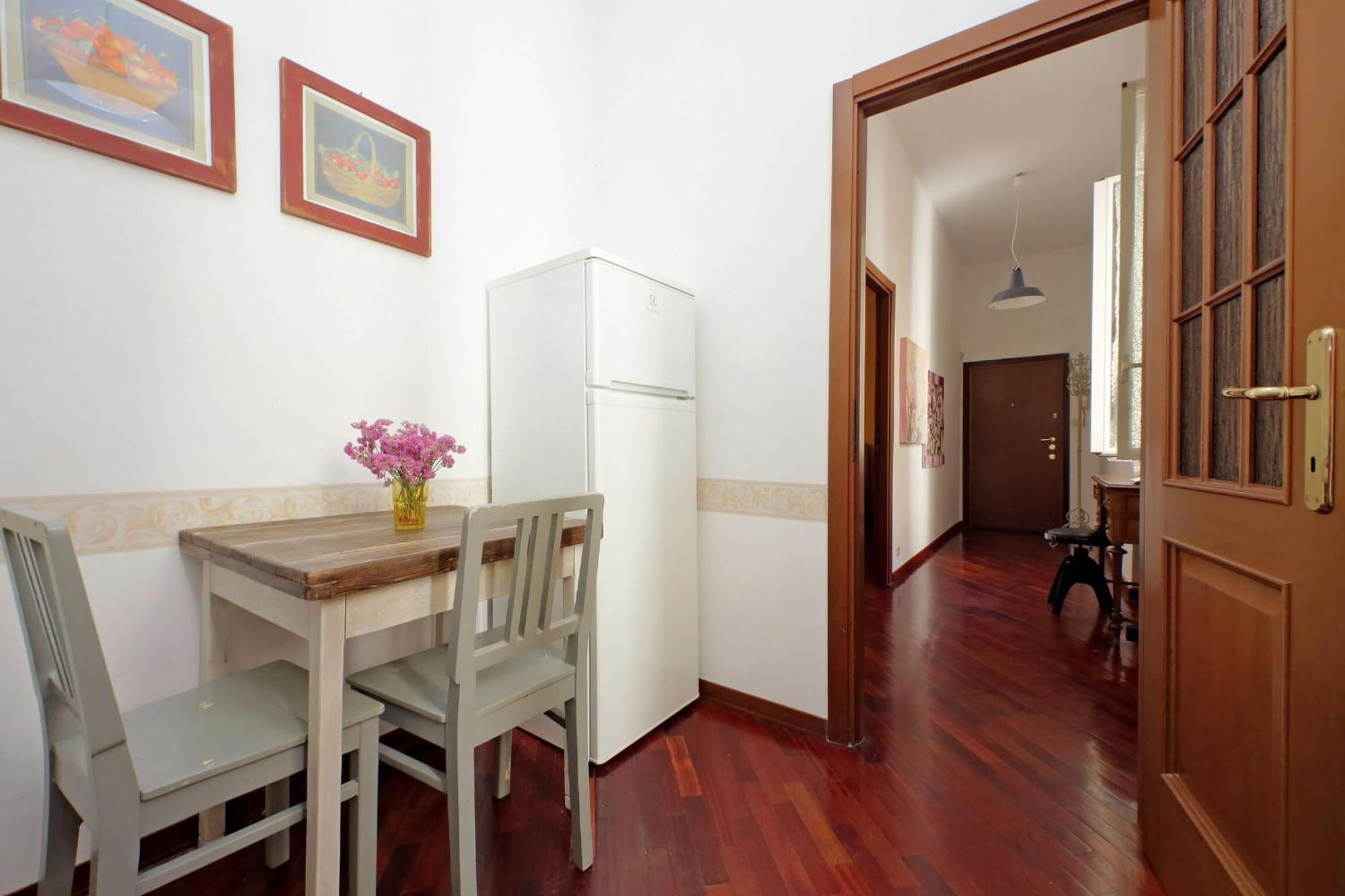 רומא 1 Bd With Balcony San Giovanni By Halldis מראה חיצוני תמונה